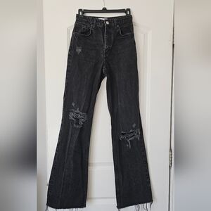 Zara High-Waste Black Distressed Jeans size 4